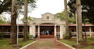 La Nación / Gestión prietista en CDE adeuda salarios y pide nuevo préstamo por G. 10.000 millones