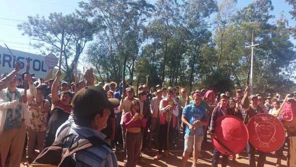 Campesinos anuncian ocupación en ex estancia de Cabeza Branca y temen represión policial