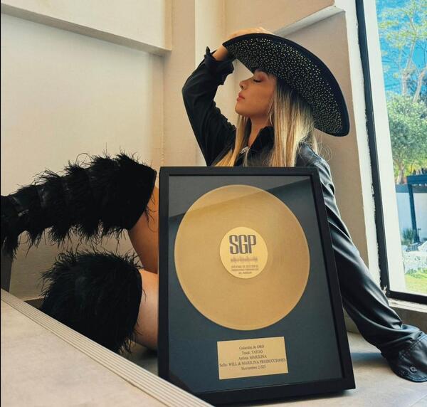Popular / (VIDEO) ¡Disco de Oro para Marilina y el tema "Tattoo"!