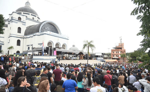 Policía espera hasta dos millones de peregrinos en Caacupé - Noticiero Paraguay