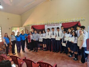 ISAAC AGUILAR PARTICIPÓ DE ACTO DE GRADUACIÓN DE LA ESCUELA BÁSICA N° 4446 
