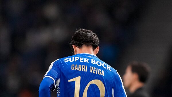 El Vitoria remonta y deja sin Copa al Porto