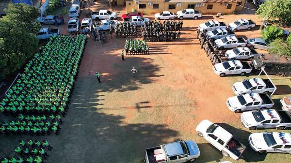 Santa Rosa del Aguaray: Fuerte despliegue policial ante inminente invasión de tierras - Nacionales - ABC Color