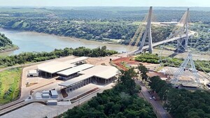 Brasil ocupa aduana para la habilitación del Puente de la Integración