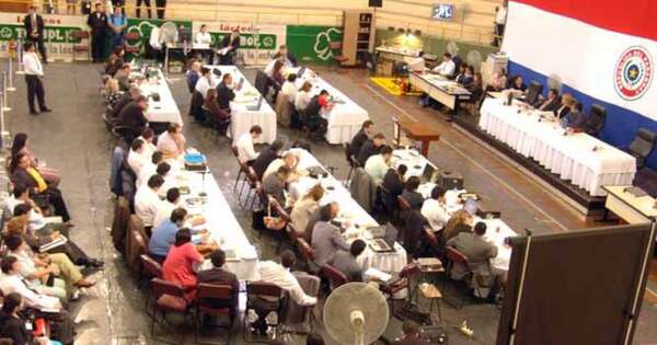 La Nación / Ycuá Bolaños: a 19 años de la rebelión de las víctimas y familiares que exigían justicia