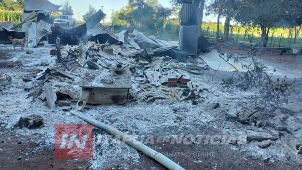  INCENDIO CONSUME POR COMPLETO UNA VIVIENDA EN EDELIRA