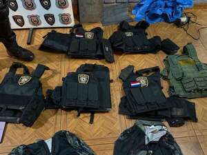 Asalto a cooperativa: detienen a sospechoso con placa y chalecos policiales - ABC en el Este - ABC Color