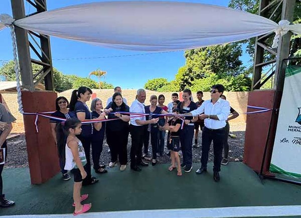 Hernandarias impulsa la educación con la inauguración de nuevas obras en dos instituciones educativas | DIARIO PRIMERA PLANA