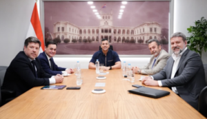 Paraguay se constituye en sede regional de empresa líder en transporte fluvial