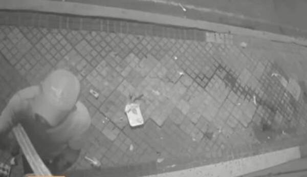 Mientras dormía, ladrón entró a su casa: "Siento que alguien me tapa la boca"