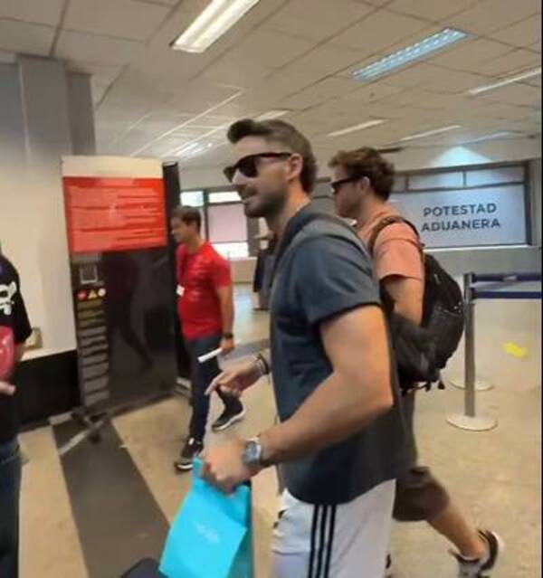 [VIDEO] Luzu TV llegó a Paraguay y no podían creer el recibimiento que le dieron