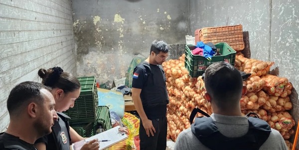 Incautan 1.200 dosis de cocaína y detiene a cuatro hombres en el Mercado de Abasto - ADN Digital
