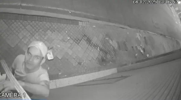 Asalto nocturno: víctima relata ataque en su pieza