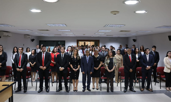 34 nuevos abogados prestaron juramento en el Poder Judicial de Coronel Oviedo - OviedoPress
