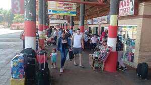 Bajas ventas y escaso movimiento en la terminal ovetense en vísperas de Caacupé - Nacionales - ABC Color