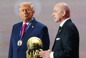 Trump es galardonado con el primer Premio de la Paz de la FIFA