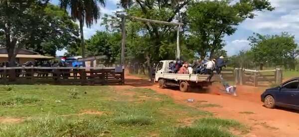 Video: campesinos atropellan la estancia Lusipar - Nacionales - ABC Color