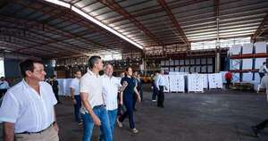 La Nación / Peña encabezó recepción de útiles escolares para el 2026