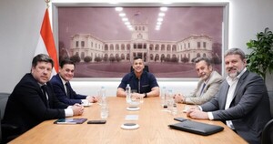 Una empresa de transporte fluvial se instala en Paraguay y el Gobierno apunta a refrozar la hidrovía