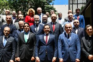 Durante encuentro con nuncio apostólico, Latorre destaca apertura de Paraguay a la inversión - trece