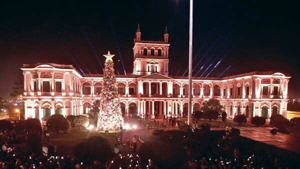 Encienden la Navidad en el Palacio
