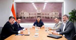 La Nación / Anuncian que el mayor grupo naviero de la hidrovía se instalará en Paraguay