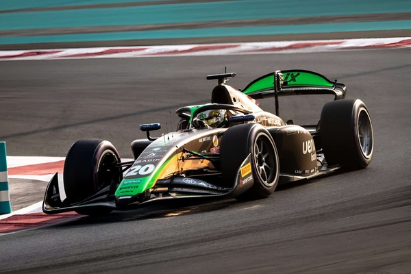 Dürksen Parte 8º en Yas Marina; Última Clasificación F2