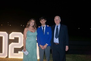 Graduación San José: 111 Egresados en Elegante Gala