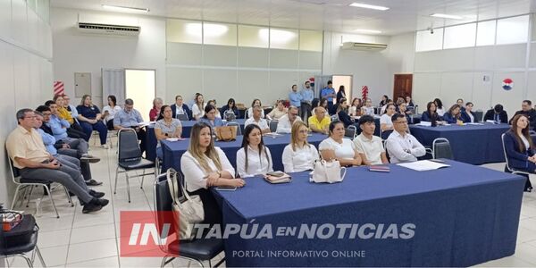 FUNCIONARIOS DE ITAPÚA SE CAPACITAN EN LA NUEVA LEY DEL SERVICIO CIVIL