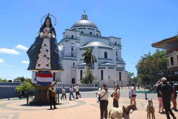 AUDIO: Caacupé 2025: Ya fueron asistidas más de 1.500 personas en puesto de salud - Contacto Ciudadano - ABC Color