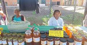 La Nación / Indígenas chaqueños realizan la Feria de Miel Orgánica en Villa Hayes