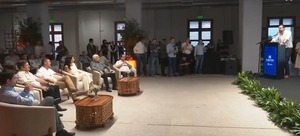 El mayor problema del país ya no es su mediterraneidad geográfica, «sino mental», aseveró Santiago Peña