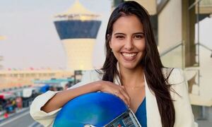 Lili Cantero hace historia en la Fórmula 1: artista paraguaya invitada por Aston Martin en Abu Dhabi