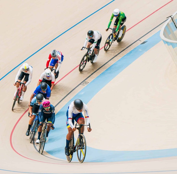 Finales de ciclismo de pista en el COP - La Tribuna