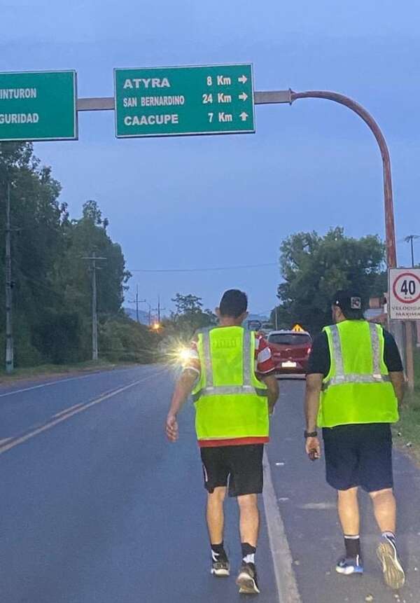 Kilómetros de fe: caminaron desde Pedro Juan Caballero hasta Caacupé - Nacionales - ABC Color