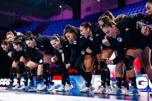 Copa Presidente Mundial IHF: Otro triunfo de las Guerreras - Polideportivo - ABC Color