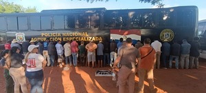 Enfrentamiento en Estancia: 2 Policías Heridos y 52 Detenidos