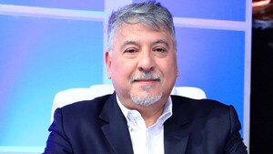 Precios de combustibles bajan por motivos técnicos, según experto