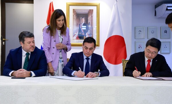 Paraguay y Japón firman acuerdo para atraer inversiones