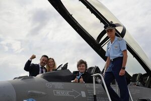 Fuerza Aérea Argentina recibe los primeros F-16