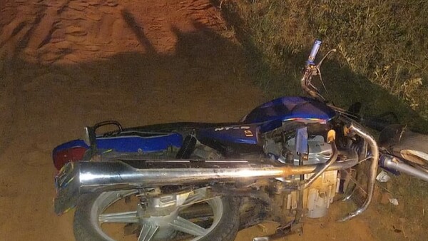 Hombre muere tras caer de su motocicleta en un camino vecinal de Horqueta