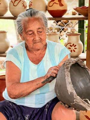 Paraguay busca un nuevo reconocimiento de la UNESCO con la cerámica ancestral Ñai’ũpo - Cultura - ABC Color