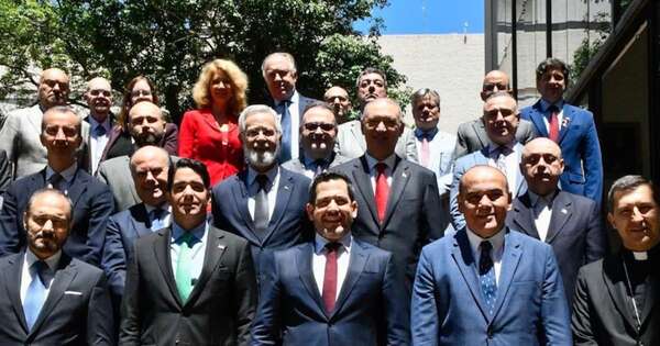 La Nación / Latorre destaca apertura a la inversión extranjera