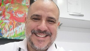 “Yo creo que las autoridades deben escuchar. El pueblo no está contento con la salud”