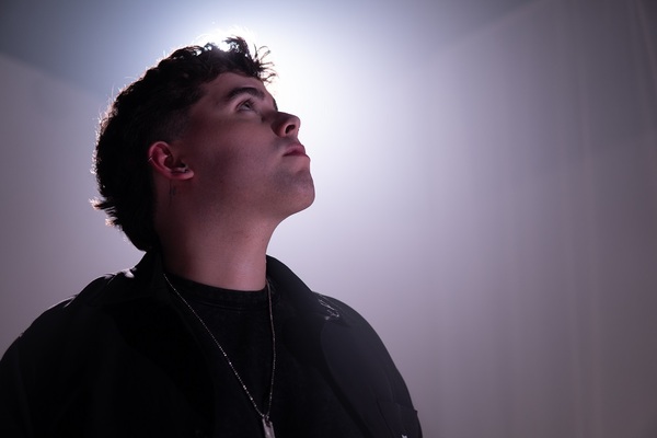 "Dear Lord", de Flores, ya disponible