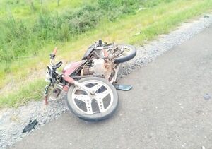 Menor de 15 años sufrió fractura tras choque entre motocicleta y automóvil que se dio a la fuga en Loreto - Concepción al Día