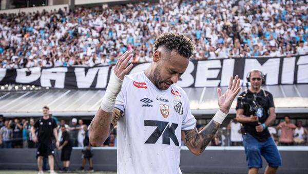 El Santos de Neymar se libra del descenso