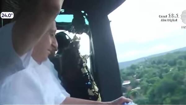 Bendición aérea de la Virgen de Caacupé