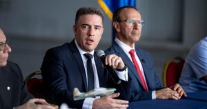 Una empresa promete construir un megacentro de datos en Paraguay y la oposición apunta al excedente energético