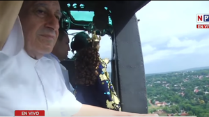 Desde el aire, la Virgen de Caacupé recorrió y bendijo la Villa Serrana